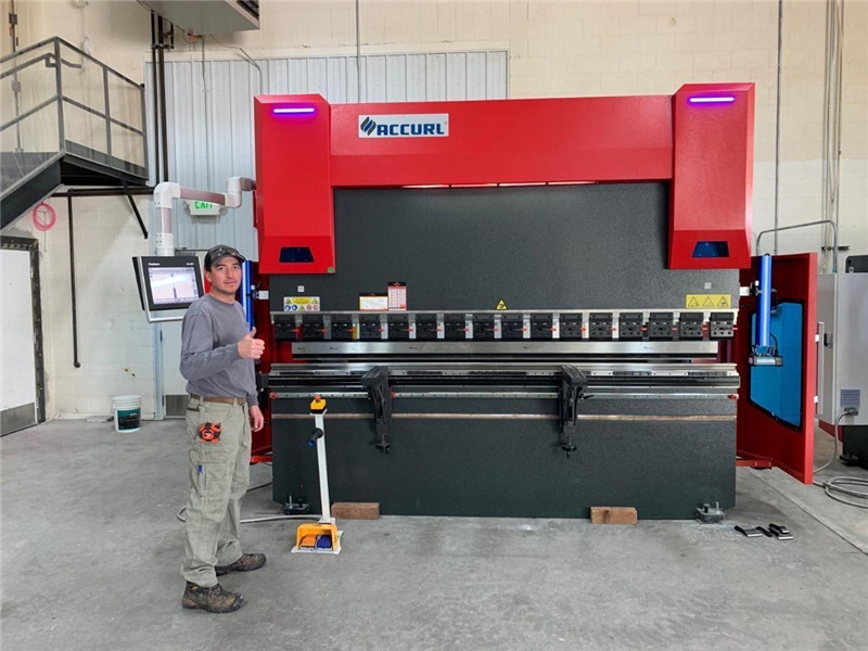 Phanh ép ACCURL DA58T 4axis 2500mm